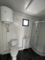 Contenedor de Oficina 800×300 con Baño y Aire Acondicionado - Imagen 8